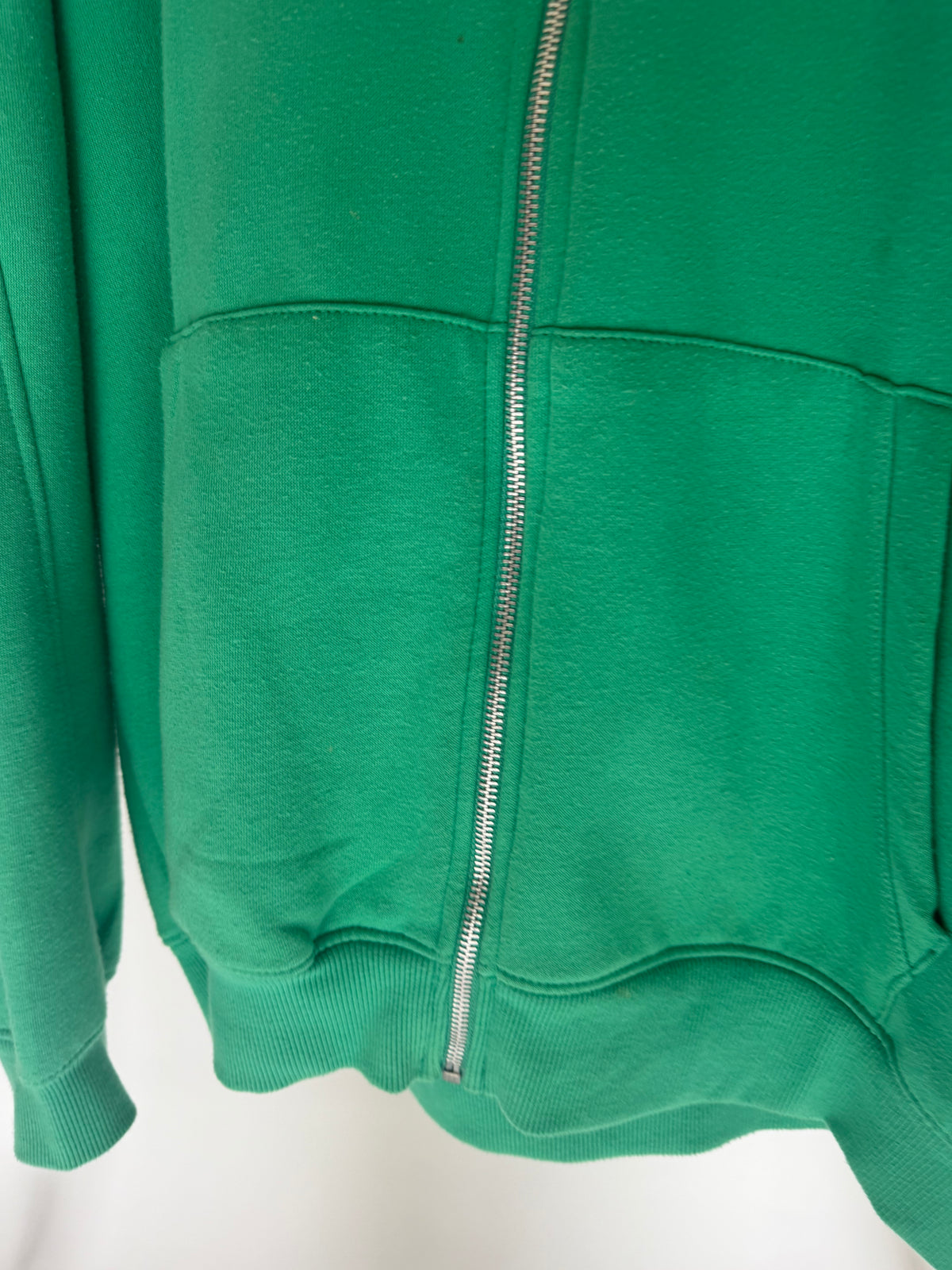 VINTAGE GREEN ZIP-UP HOODIE