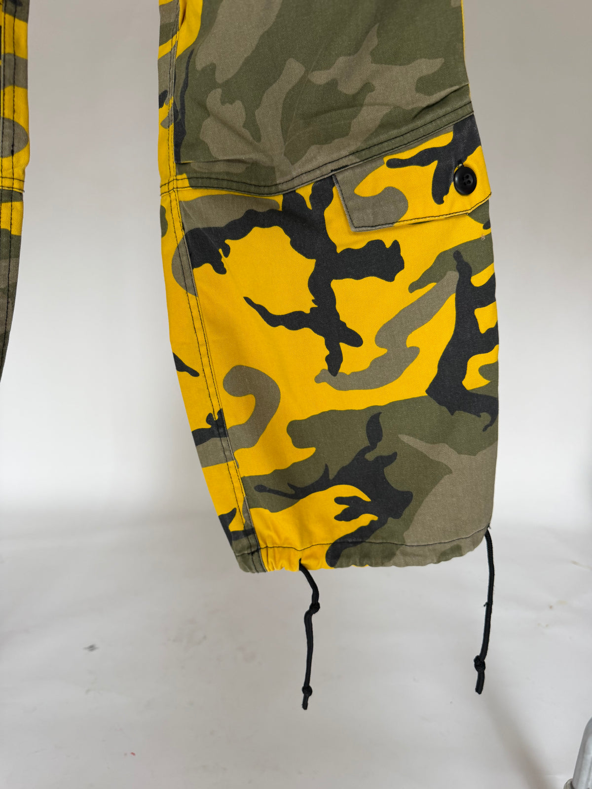 VINTAGE YELLOW CAMO PANTS