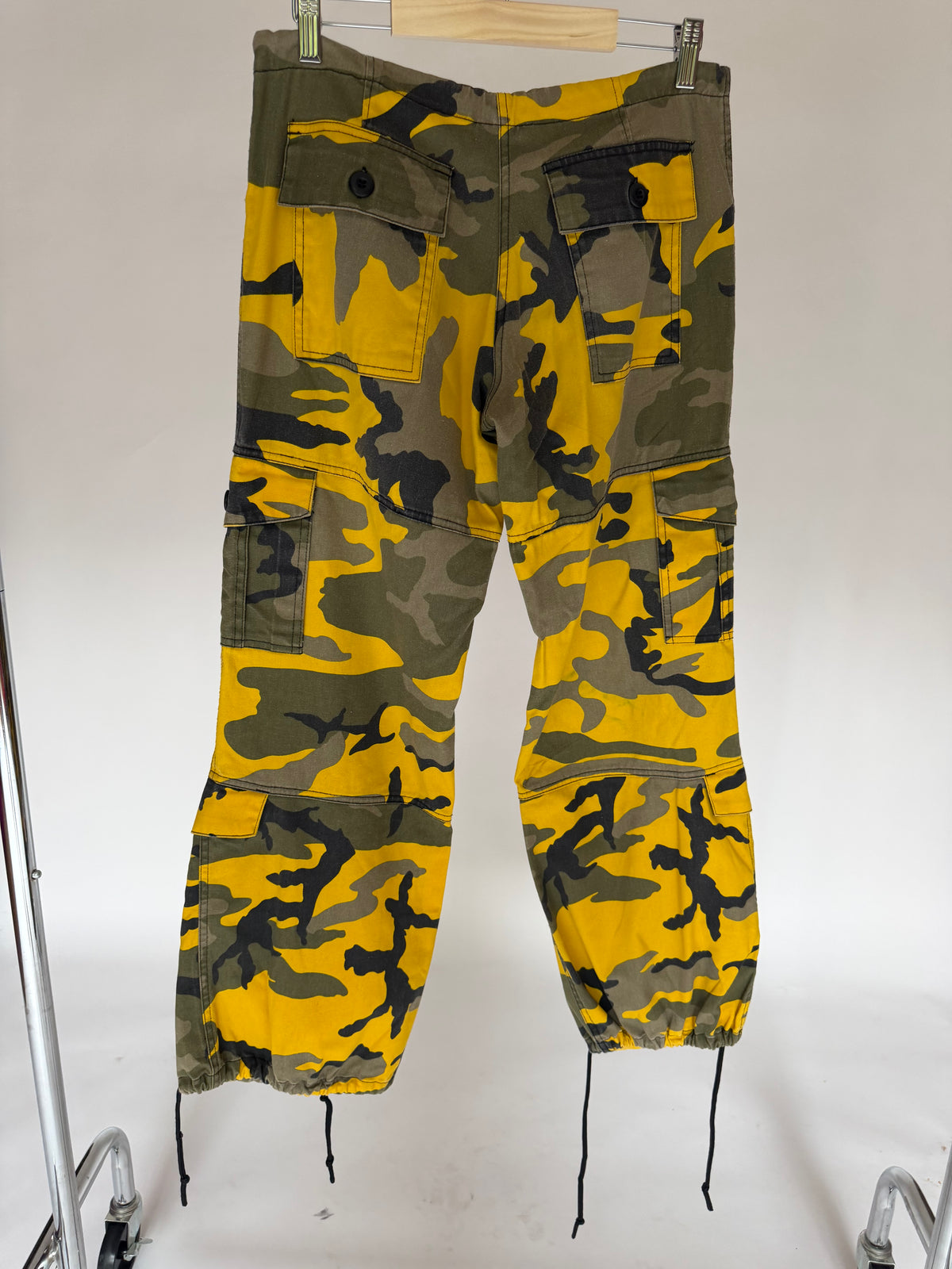 VINTAGE YELLOW CAMO PANTS