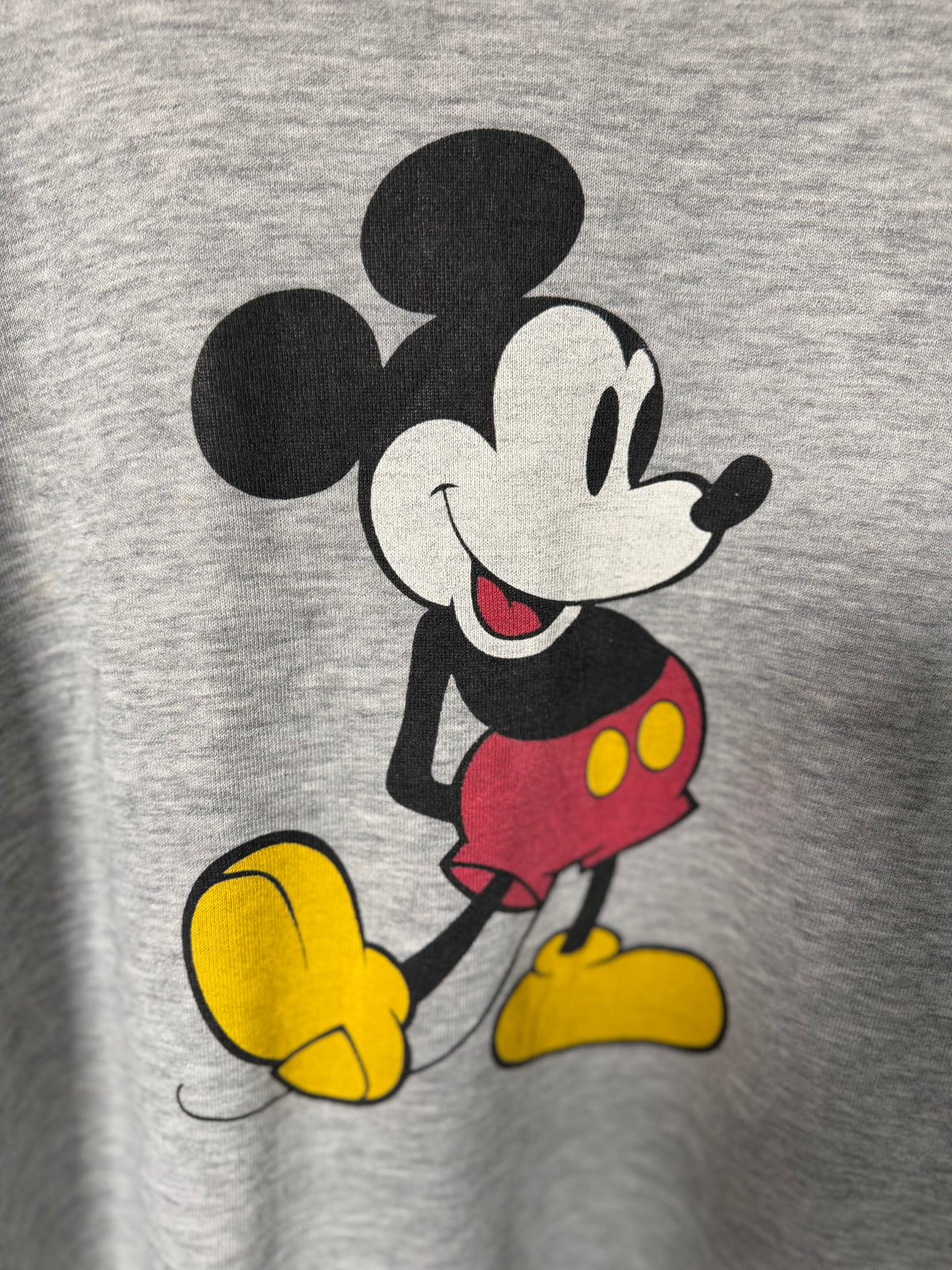 VINTAGE GREY MICKEY MOUSE GRAPHIC SWEATER