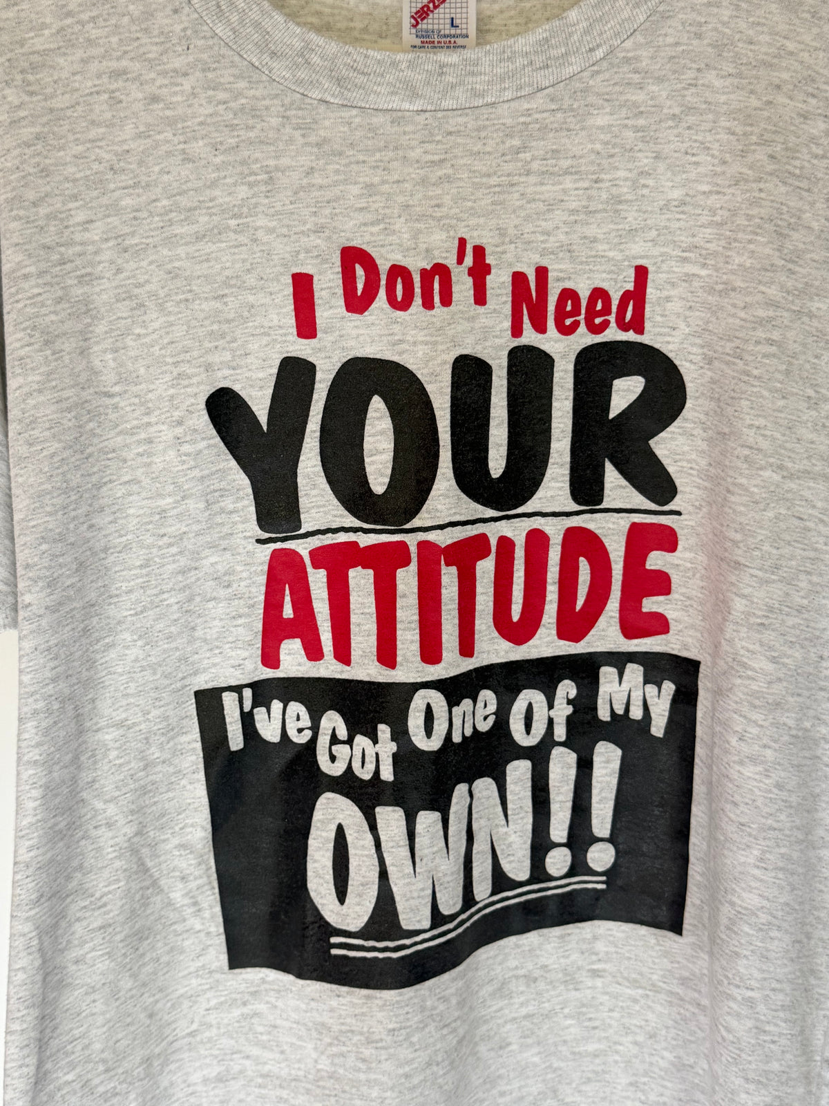 VINTAGE ATTITUDE GRAPHIC TEE