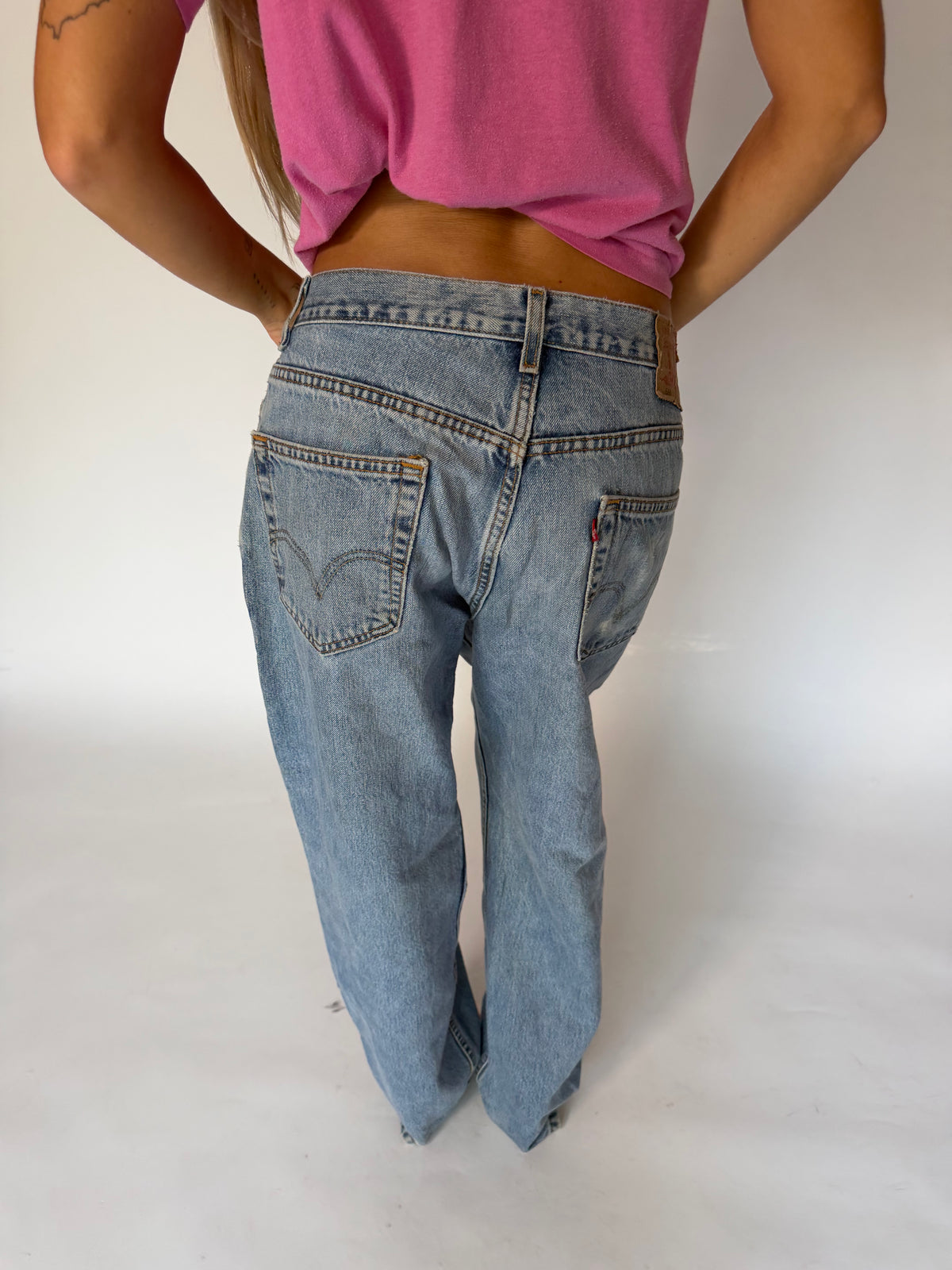 VINTAGE LEVI’S 550 JEANS