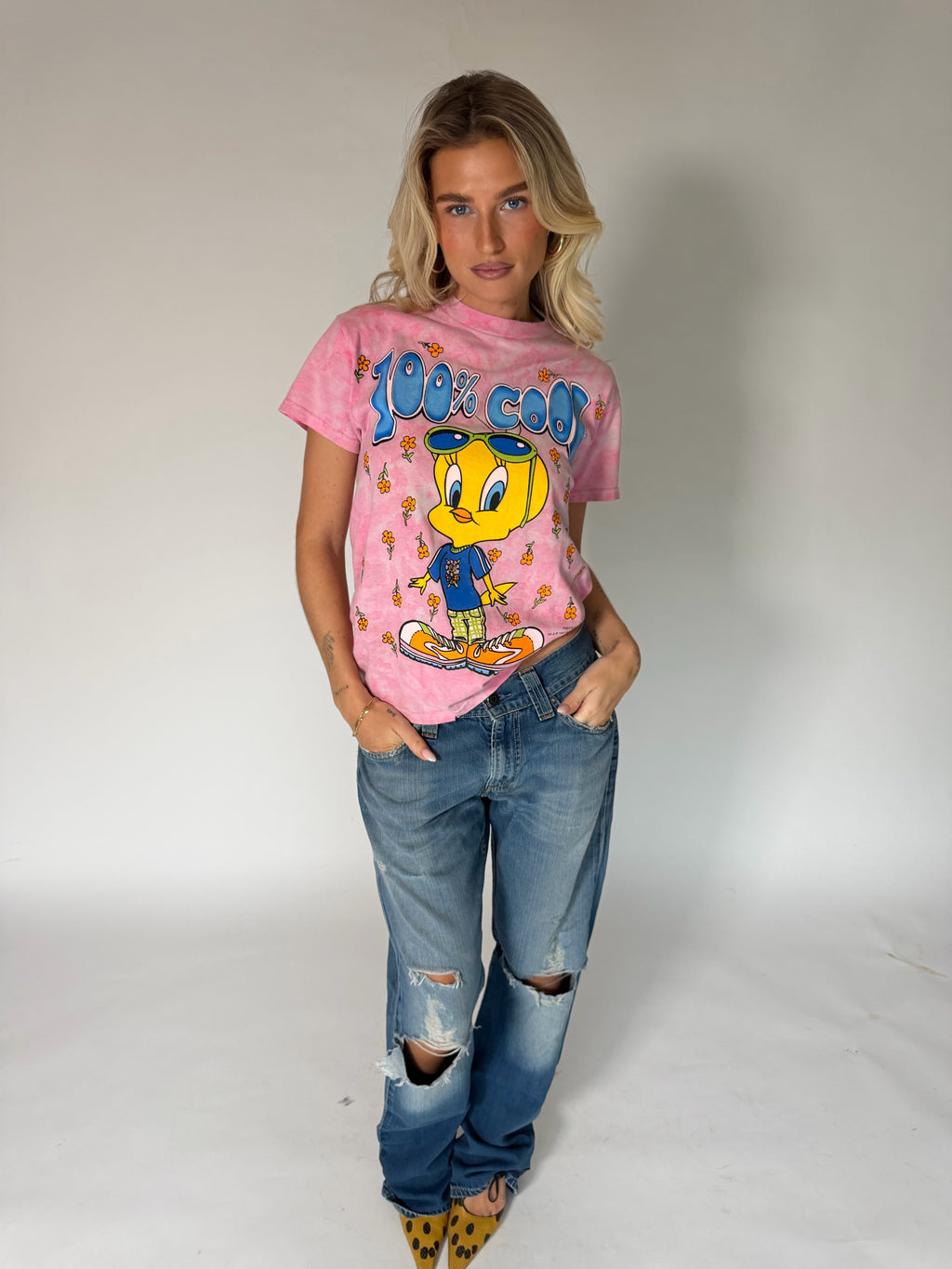 VINTAGE PINK TIE-DYE TWEETY GRAPHIC TEE
