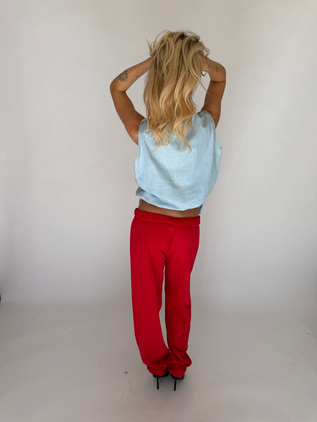 VINTAGE MICKEY SLEEVELESS DENIM SHIRT