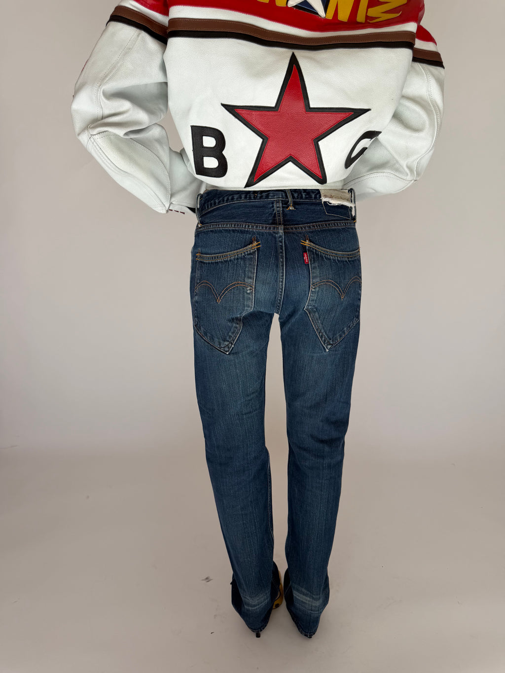VINTAGE LEVI’S 504 JEANS